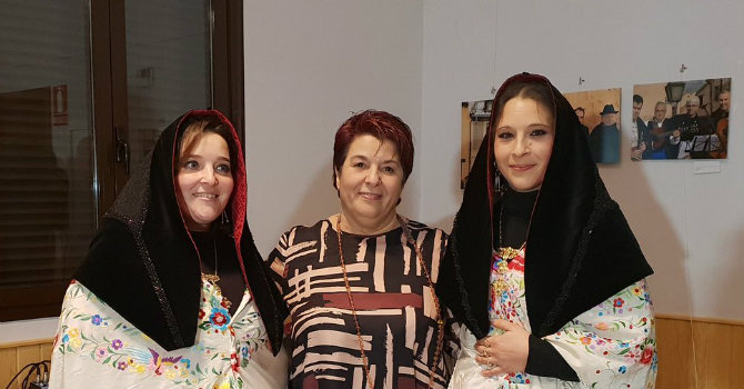 Imagen: Clara Luquero junto a las Alcaldesas de Zamarramala