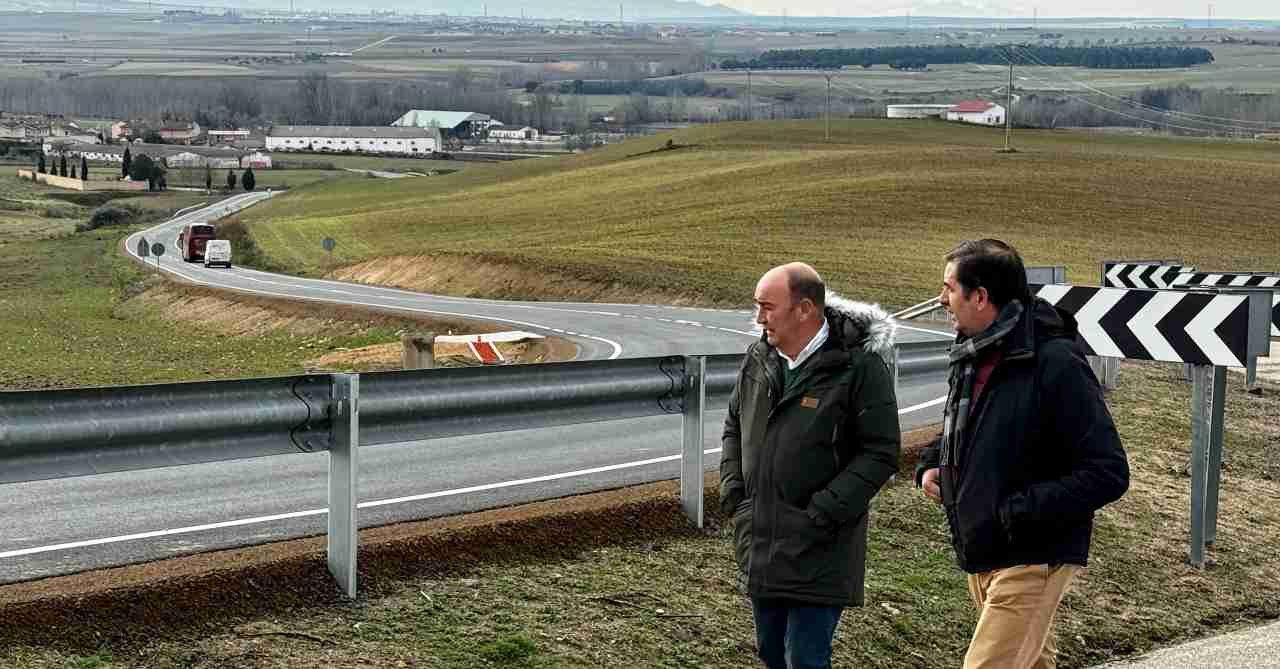 De Vicente y Cerezo visitan las obras