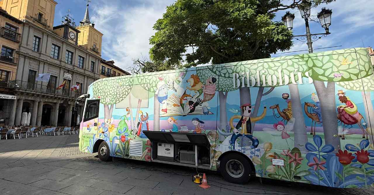 Bibliob&uacute;s de la Diputaci&oacute;n de Segovia