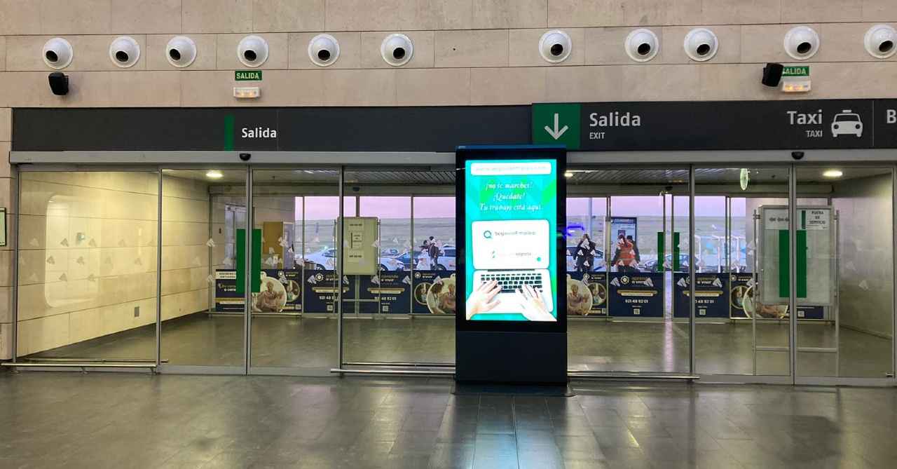 Mupi en la Estación del AVE