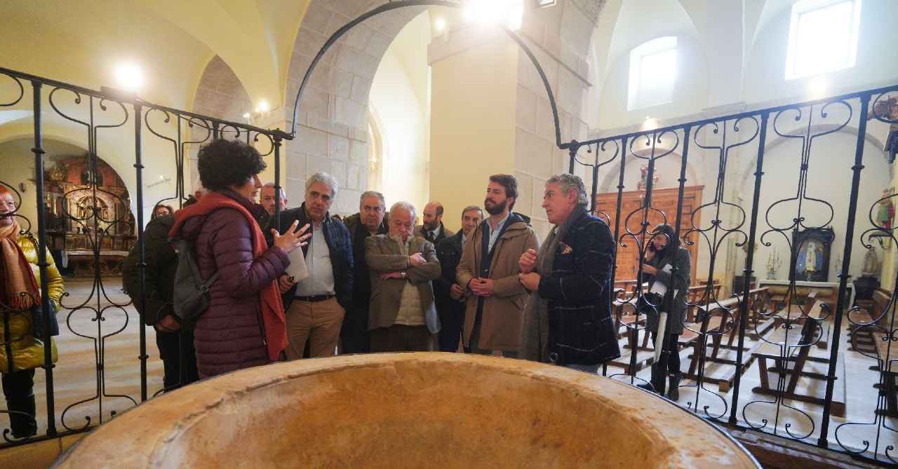 Visita a la iglesia de Santiago Apóstol