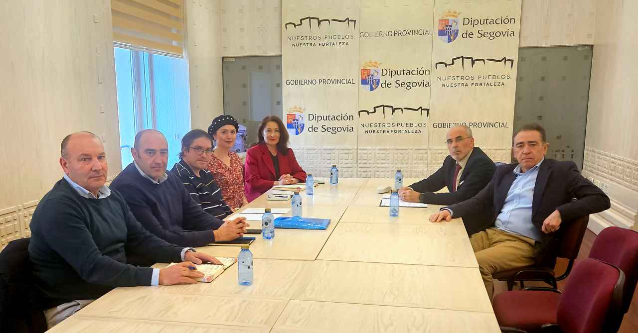 Reunión en la Diputación de Segovia
