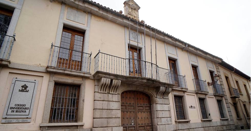 Fachada del Palacio de Mansilla