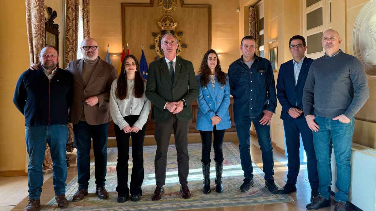 Toma posesi&oacute;n de cuatro funcionarios municipales